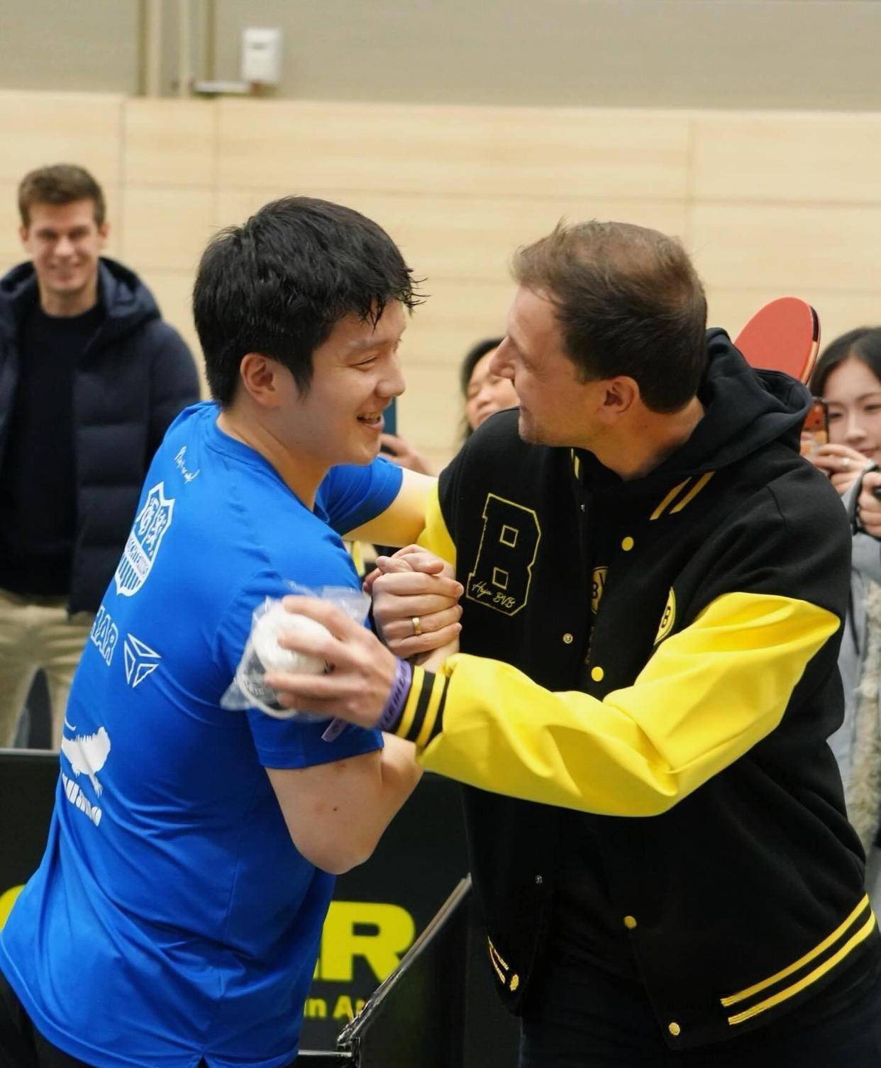 一人撼动两大规则，德国人为他改了祖传规矩，樊振东征服德甲